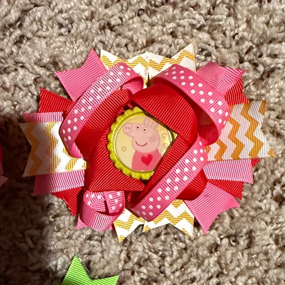 Girls peppa pig bow bundle 2 peppa bows and two extra